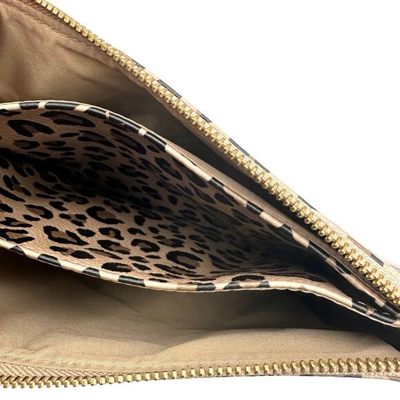 FRESHLY PICKED women's maternity Classic Zip Pouch - animal print - Picture 5 of 13